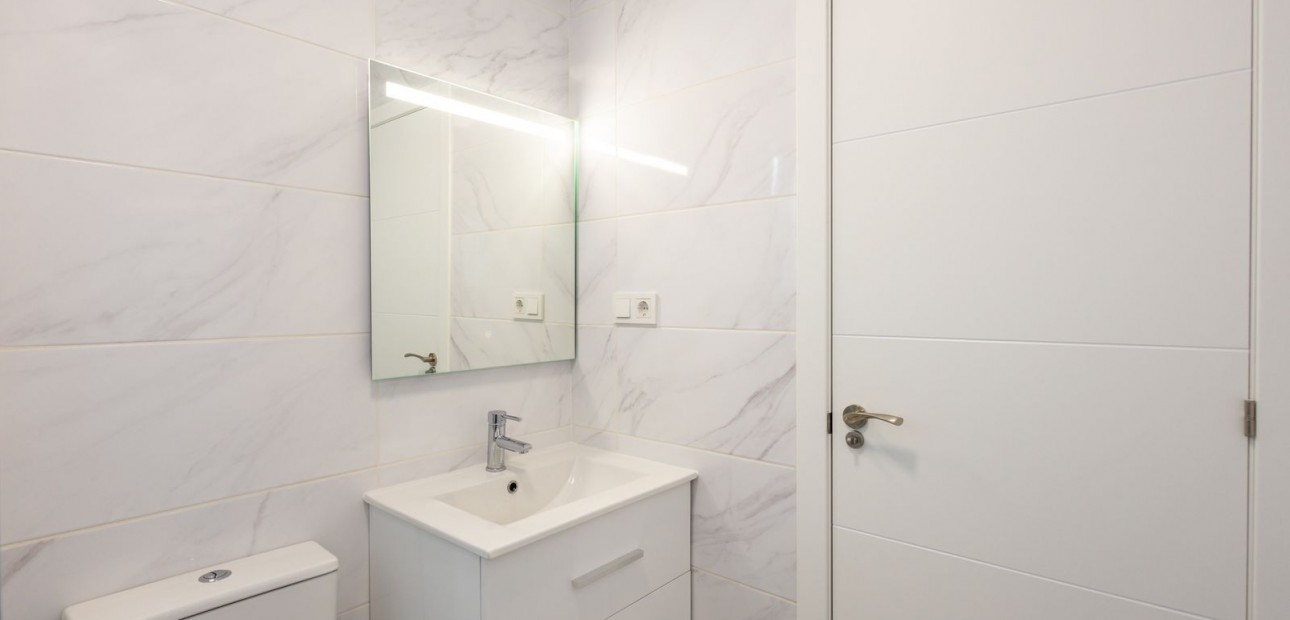 Sale - Town house -
Los Balcones