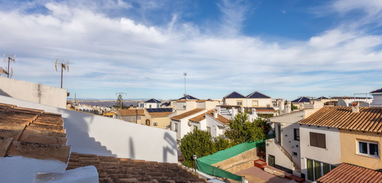 Sale - Town house -
Los Balcones