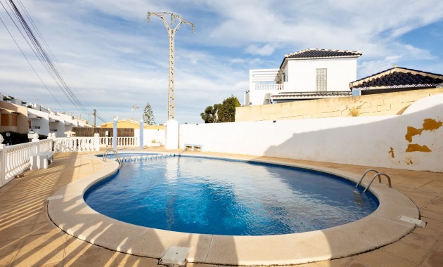 Sale - Town house -
Los Balcones