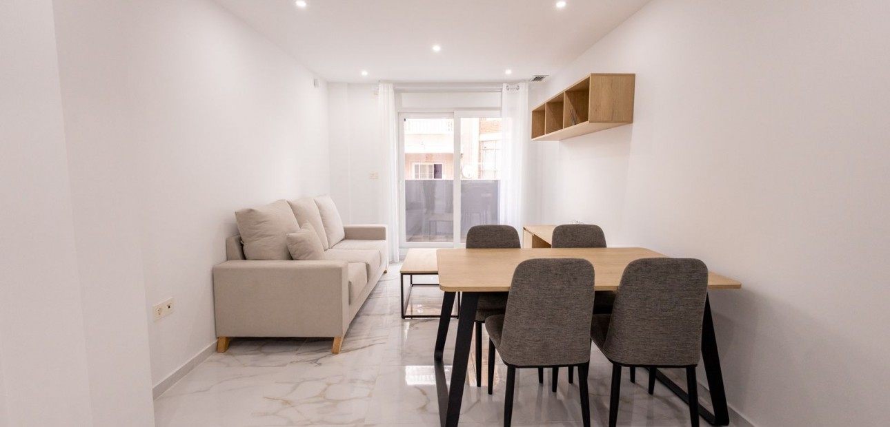 Herverkoop - Appartement / flat -
Torrevieja