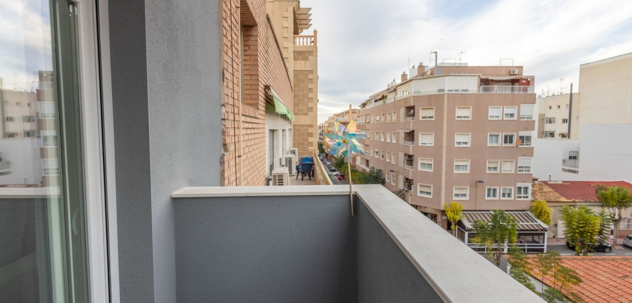 Herverkoop - Appartement / flat -
Torrevieja