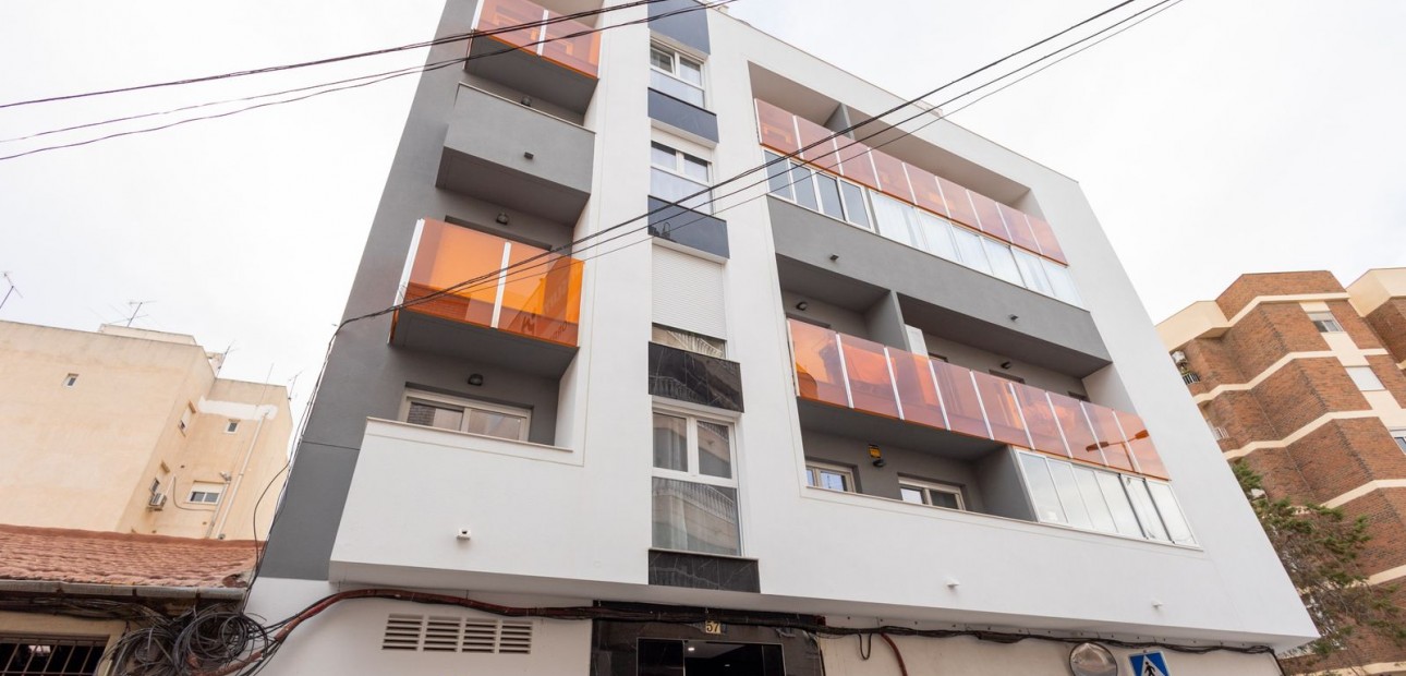 Herverkoop - Appartement / flat -
Torrevieja