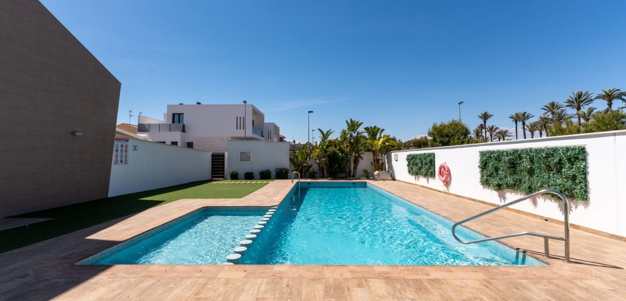 Herverkoop - Appartement / flat -
San Pedro del Pinatar