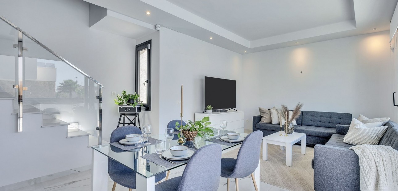 Herverkoop - Villa -
Torrevieja