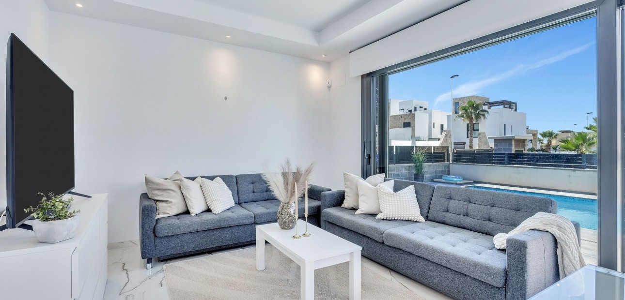 Herverkoop - Villa -
Torrevieja