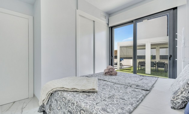 Herverkoop - Villa -
Torrevieja