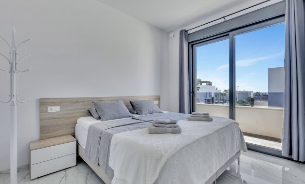 Herverkoop - Villa -
Torrevieja