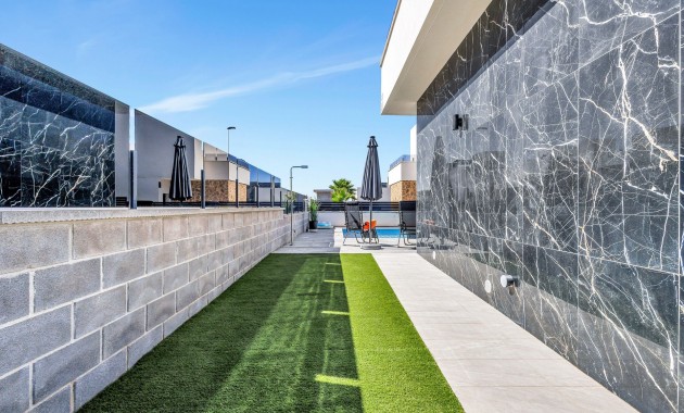 Herverkoop - Villa -
Torrevieja