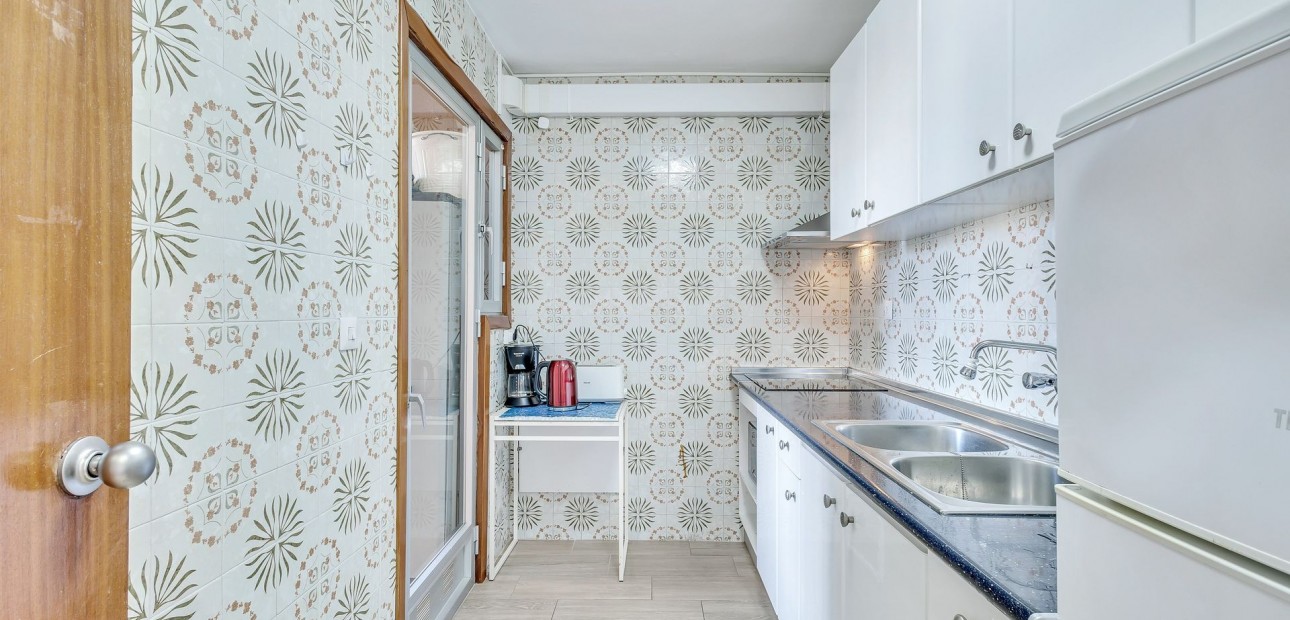 Sale - Apartment / flat -
Benidorm