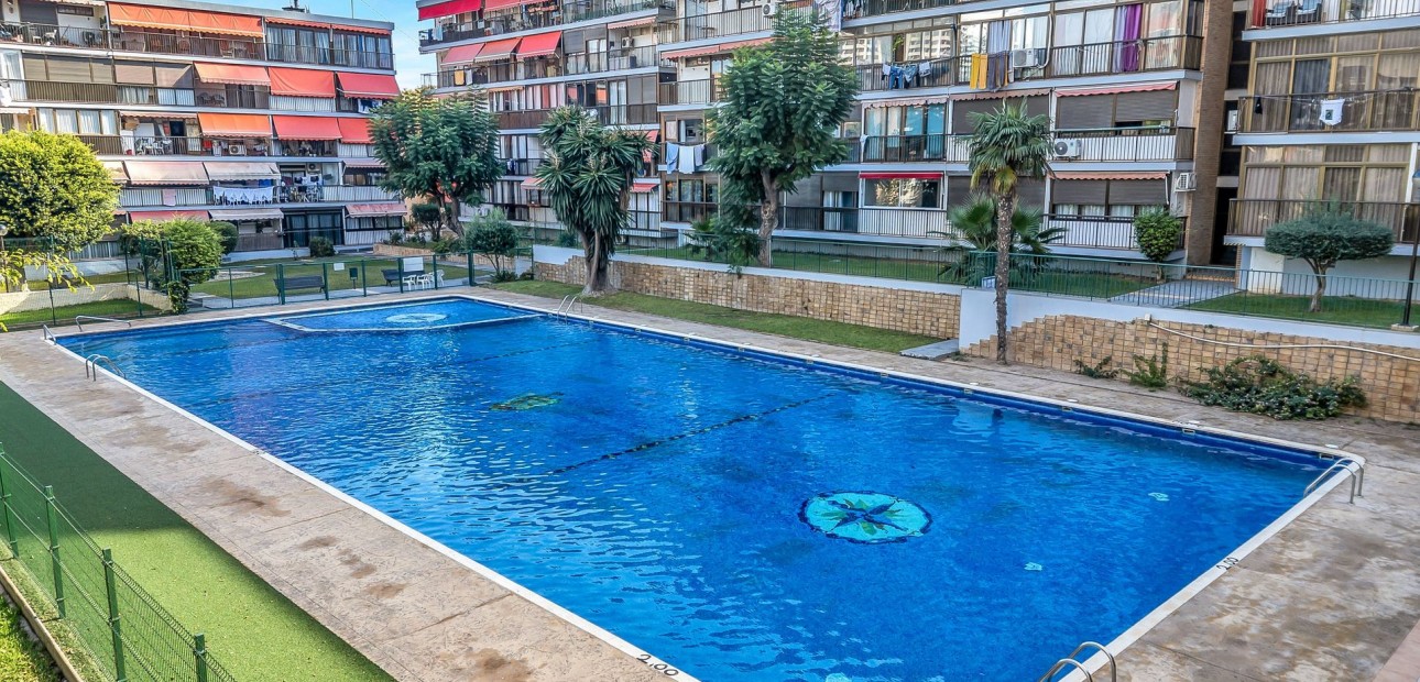 Sale - Apartment / flat -
Benidorm