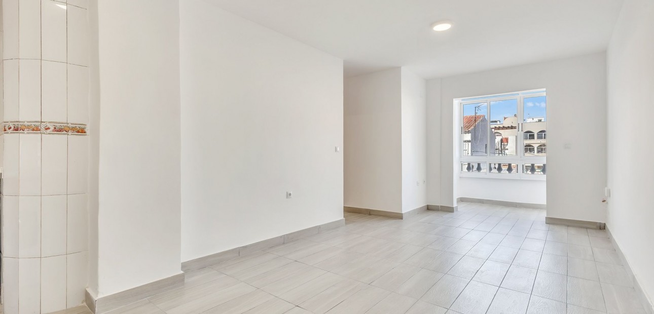 Sale - Apartment / flat -
Torrevieja