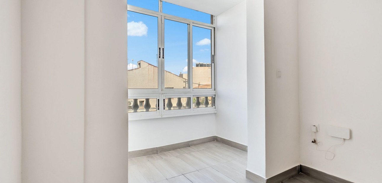 Sale - Apartment / flat -
Torrevieja