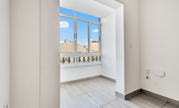 Sale - Apartment / flat -
Torrevieja