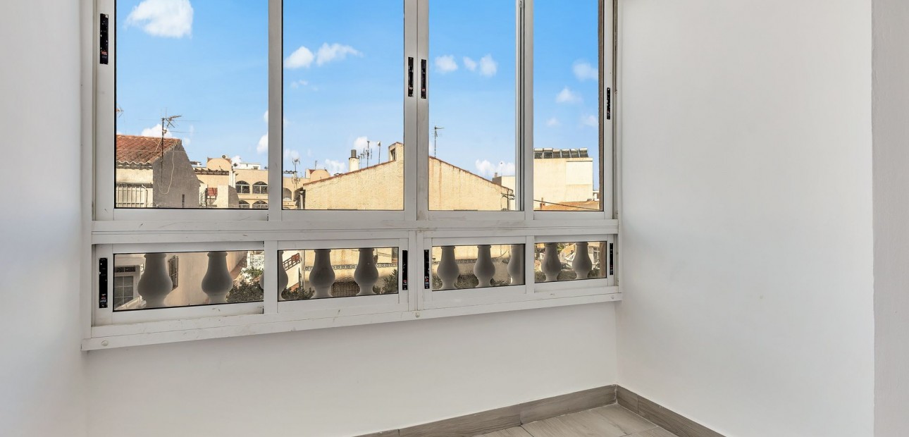 Sale - Apartment / flat -
Torrevieja