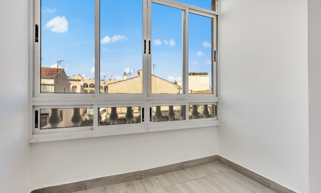 Sale - Apartment / flat -
Torrevieja