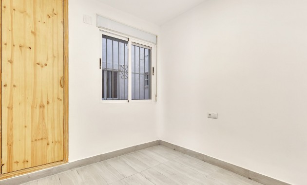 Sale - Apartment / flat -
Torrevieja