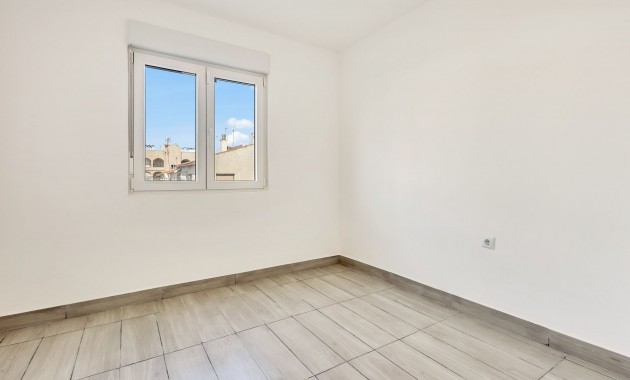 Sale - Apartment / flat -
Torrevieja