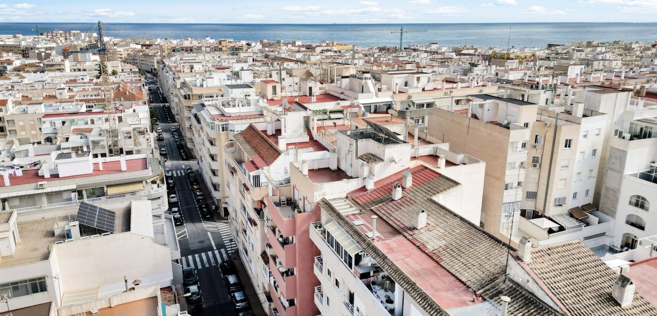 Sale - Apartment / flat -
Torrevieja