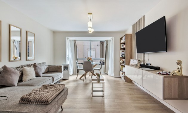 Venta - Apartamento / piso -
Torrevieja
