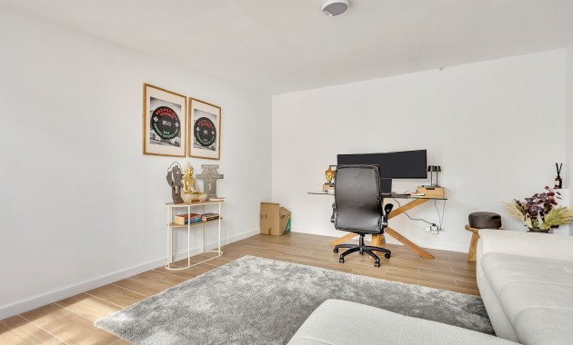Venta - Apartamento / piso -
Torrevieja