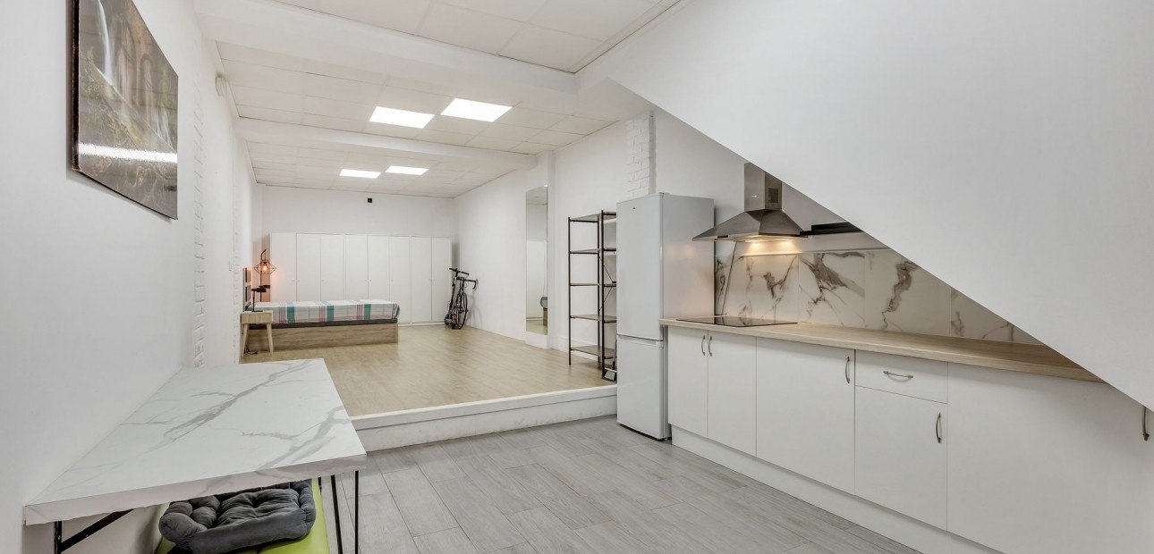 Venta - Apartamento / piso -
Torrevieja