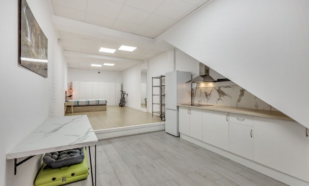 Venta - Apartamento / piso -
Torrevieja