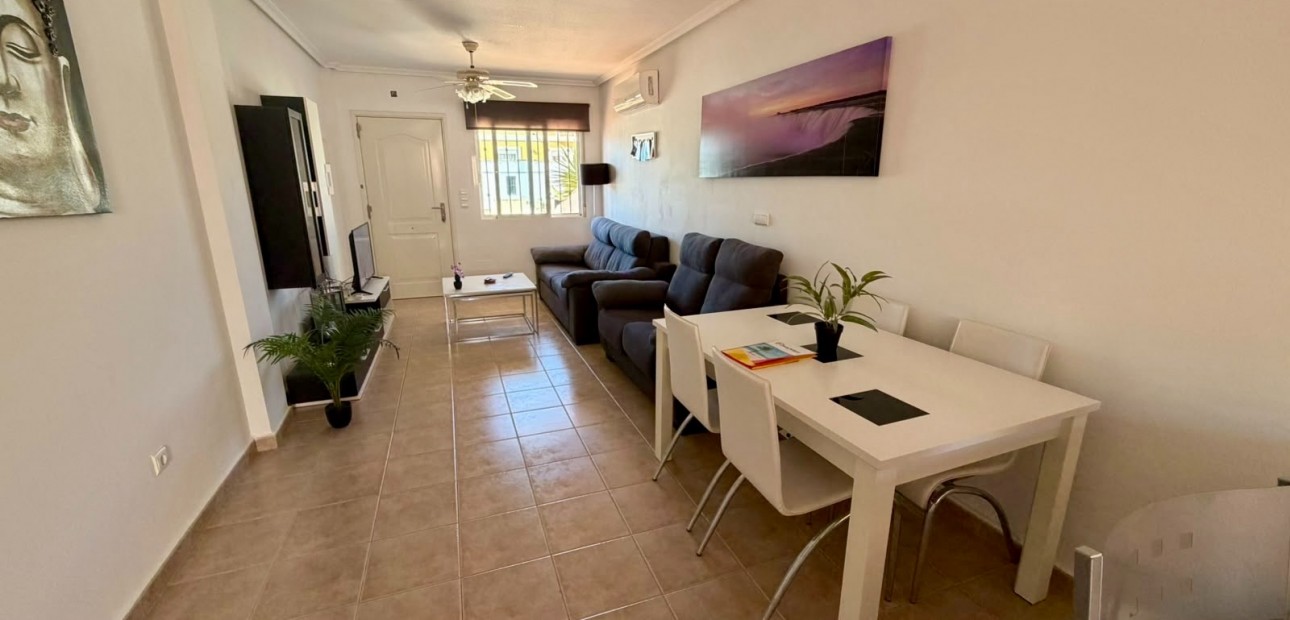 Sale - Townhouse -
Orihuela - Entre Naranjos Vistabella