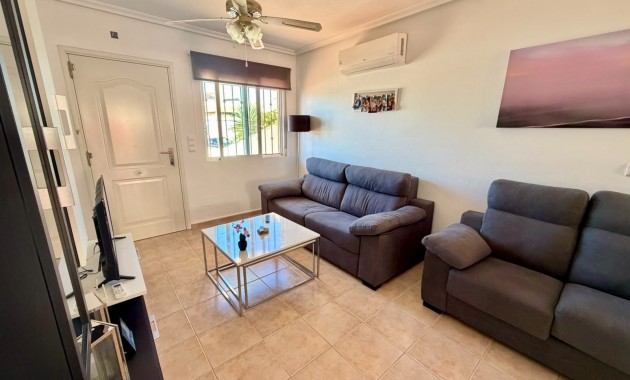 Sale - Townhouse -
Orihuela - Entre Naranjos Vistabella