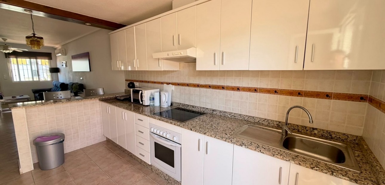 Sale - Townhouse -
Orihuela - Entre Naranjos Vistabella