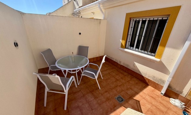 Sale - Townhouse -
Orihuela - Entre Naranjos Vistabella