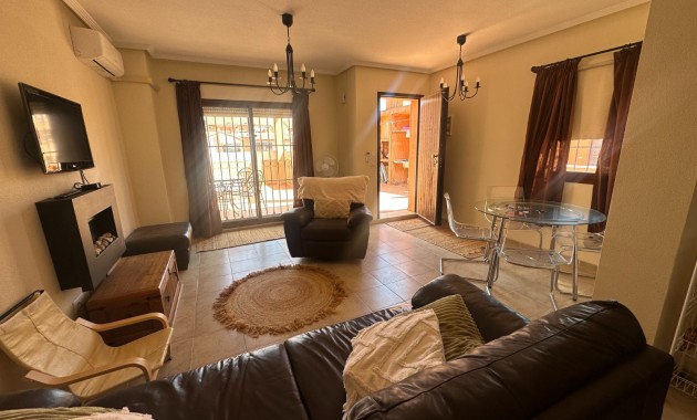 Sale - Apartment / flat -
Torrevieja - Aguas Nuevas