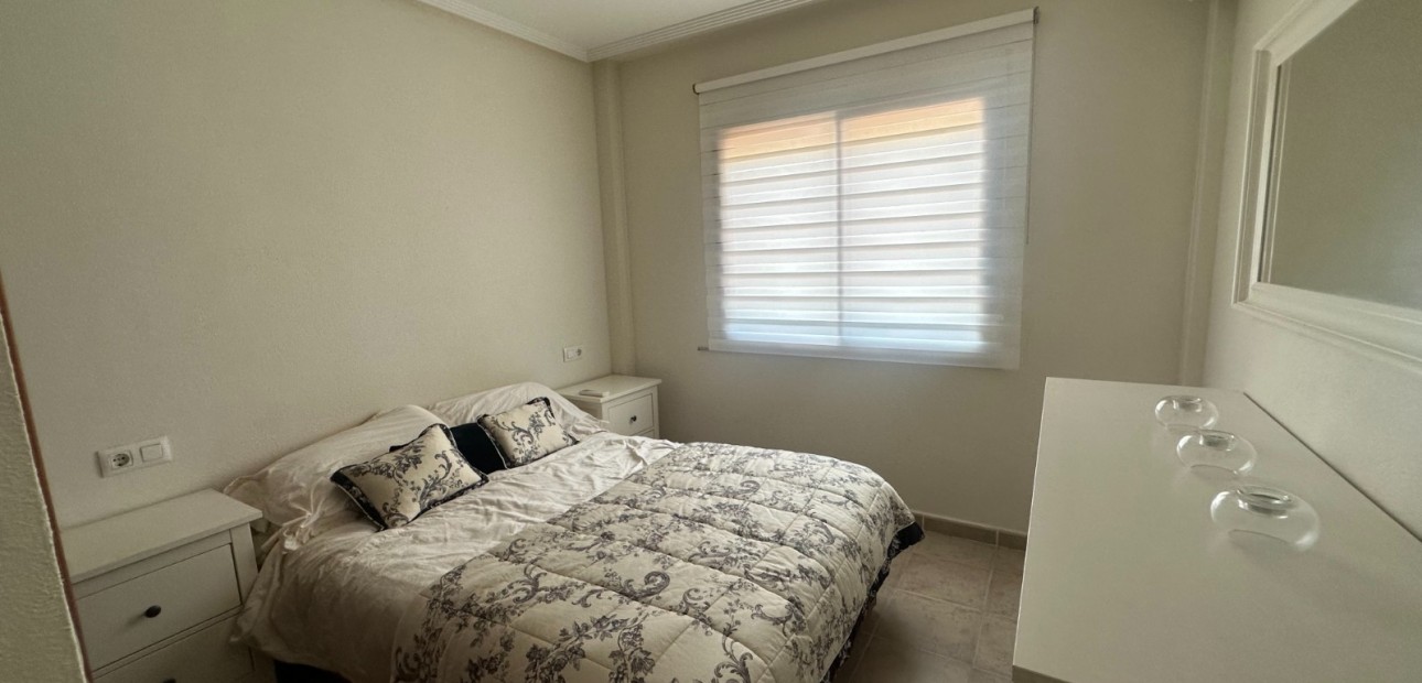 Sale - Apartment / flat -
Torrevieja - Aguas Nuevas