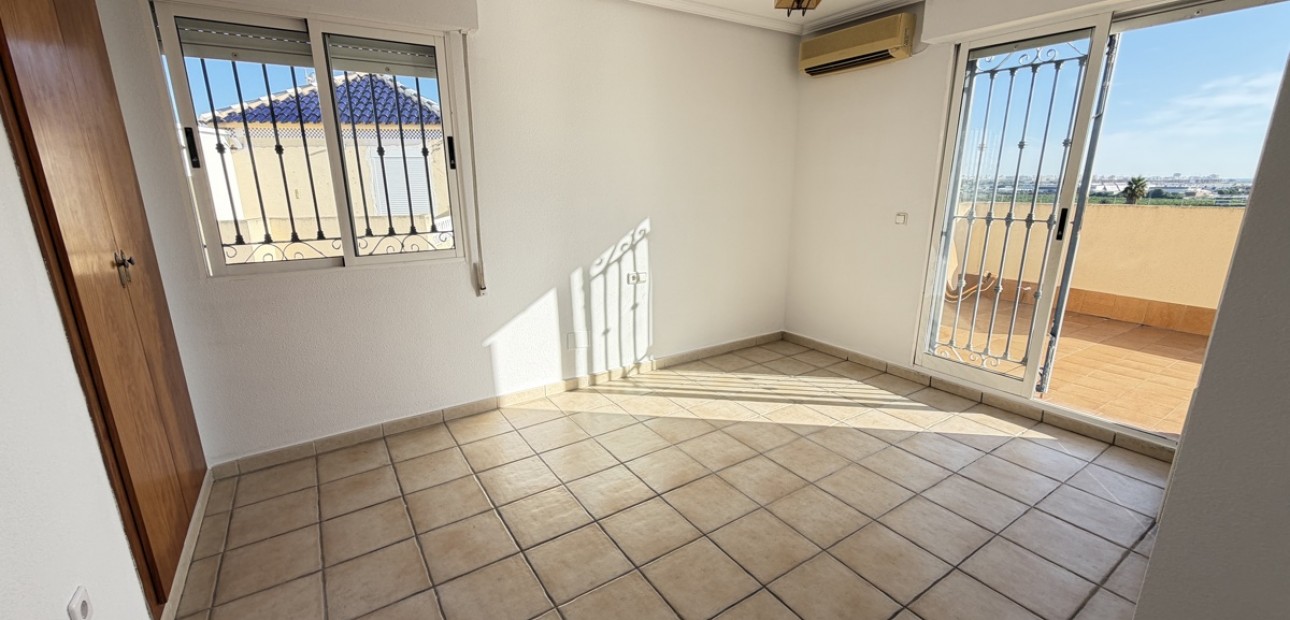 Sale - Quad Villa -
Orihuela Costa - Los Balcones