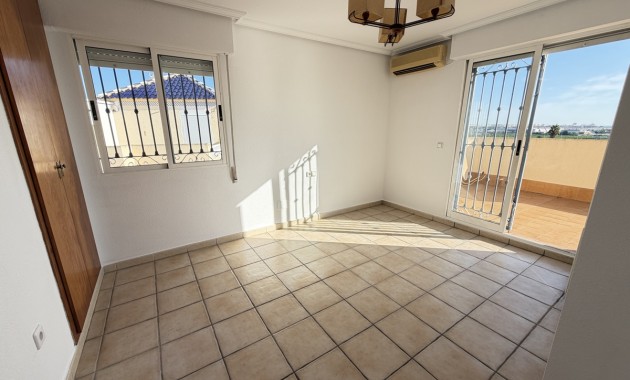 Sale - Quad Villa -
Orihuela Costa - Los Balcones