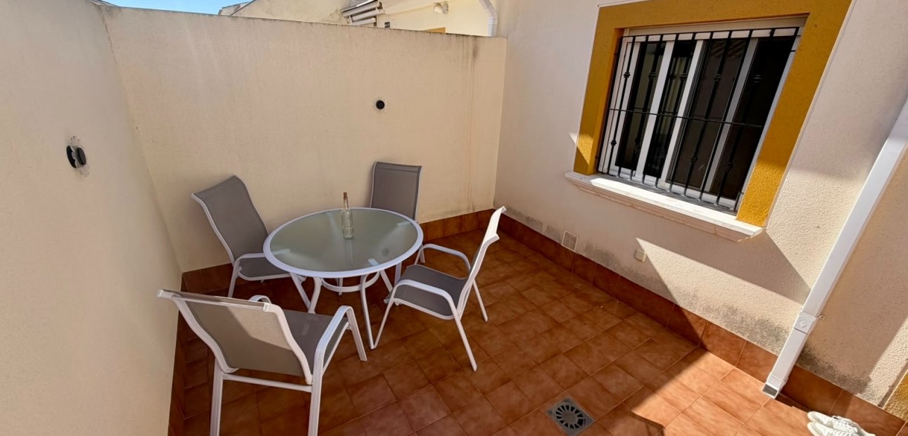Sale - Townhouse -
Orihuela - Entre Naranjos Vistabella