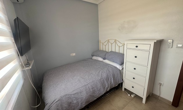 Sale - Apartment / flat -
Torrevieja - Aguas Nuevas