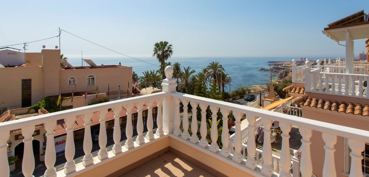 Venta - Villa -
Torrevieja