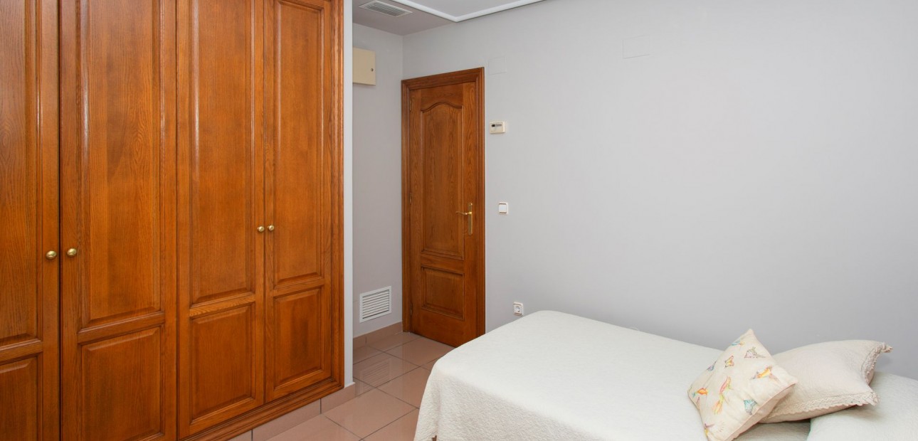 Venta - Villa -
Torrevieja