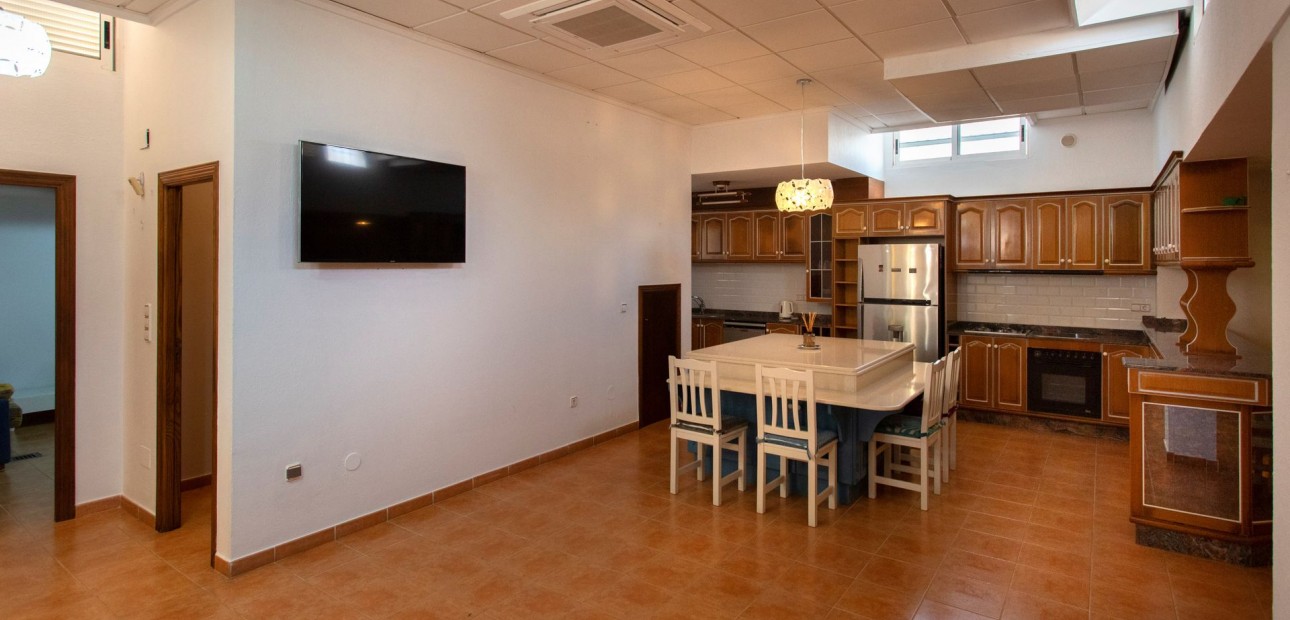Venta - Villa -
Torrevieja