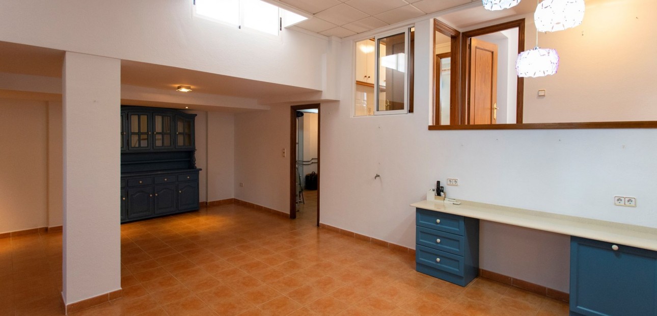 Venta - Villa -
Torrevieja