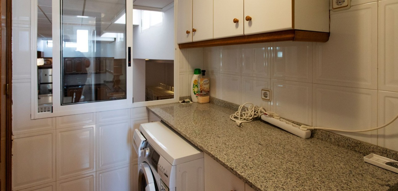 Venta - Villa -
Torrevieja