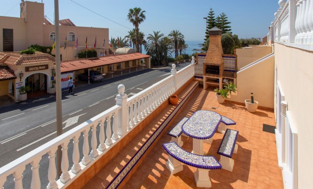 Venta - Villa -
Torrevieja