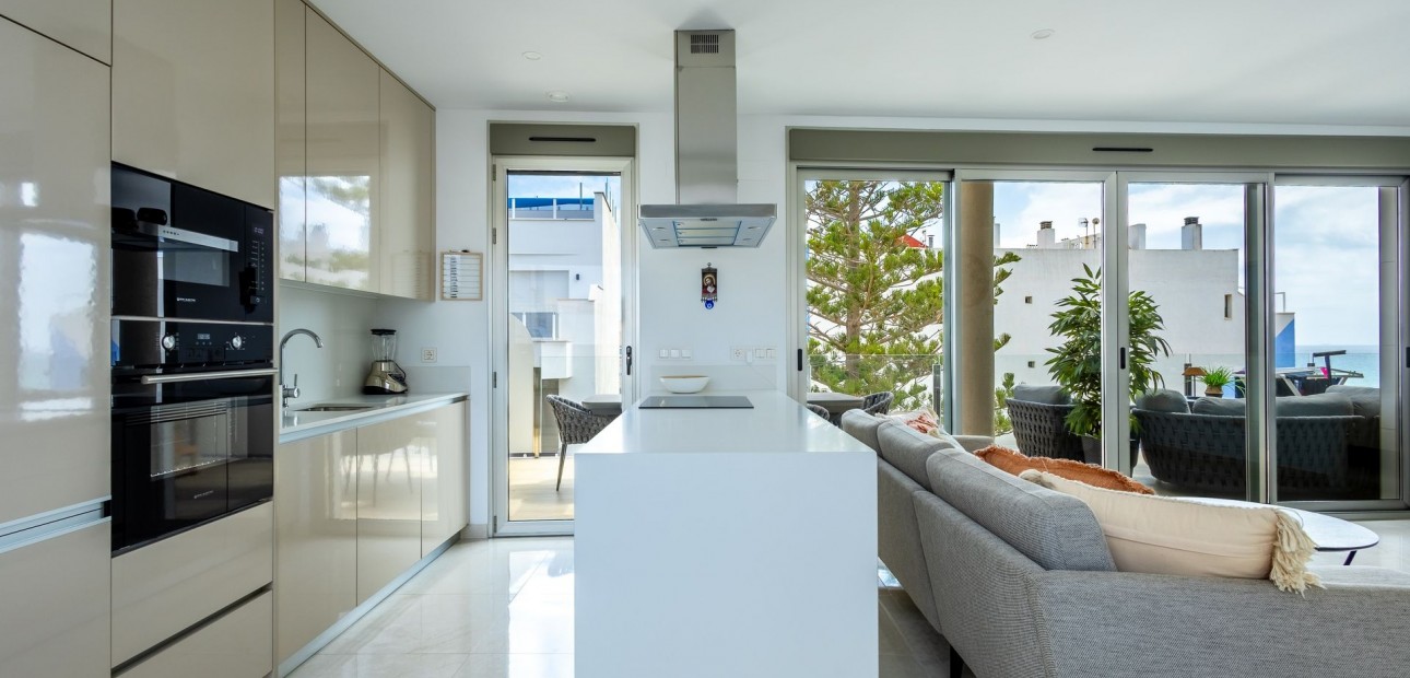 Sale - Apartment / flat -
Torrevieja