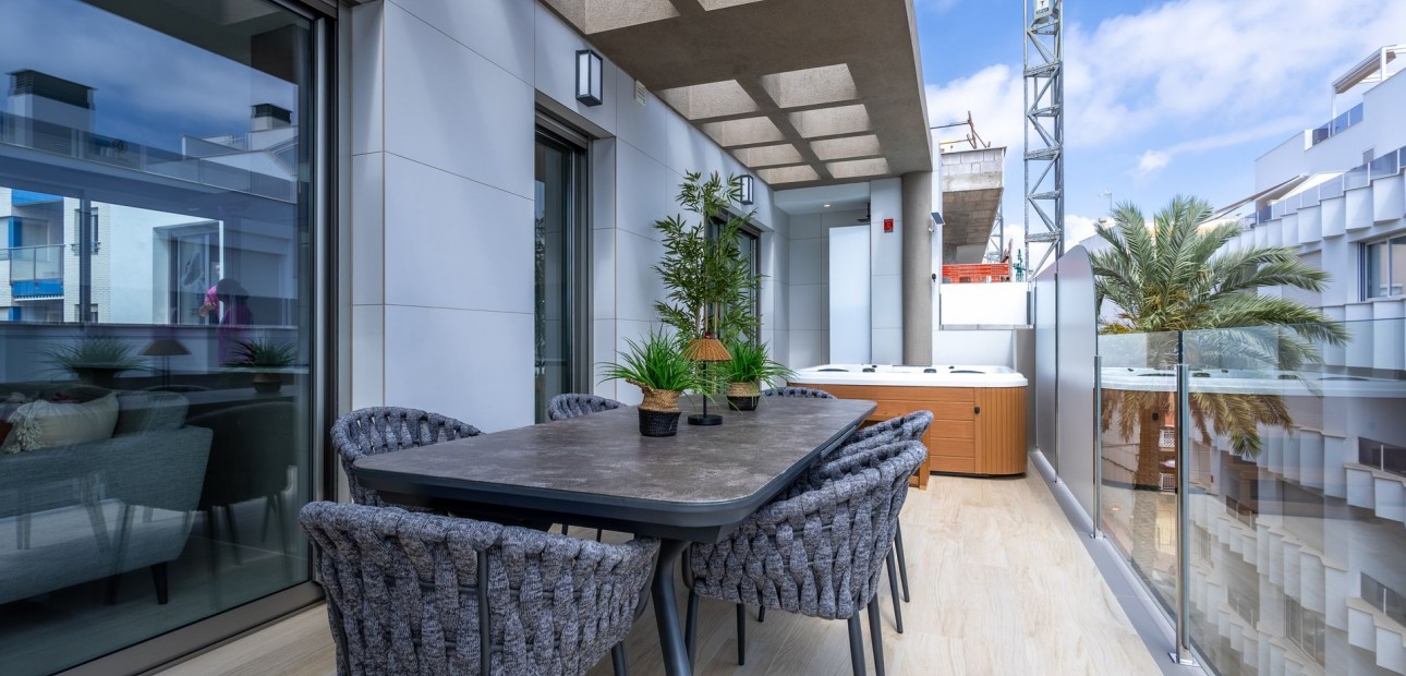Sale - Apartment / flat -
Torrevieja