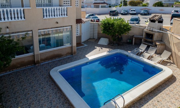 Sale - Apartment / flat -
Playa Flamenca