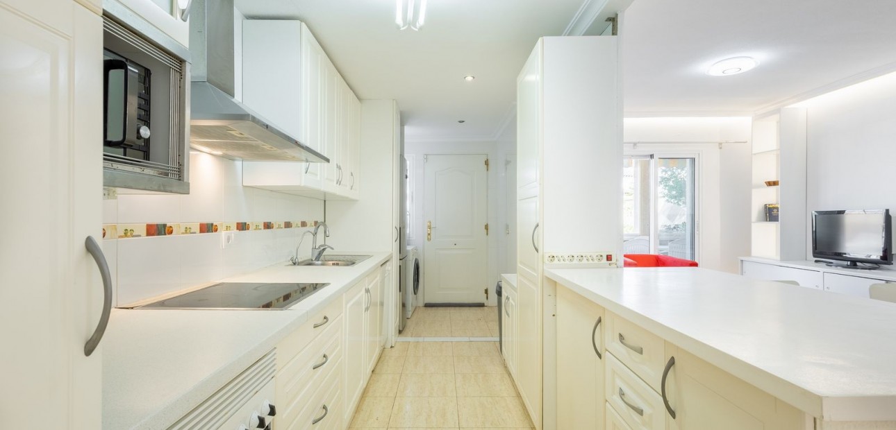 Sale - Apartment / flat -
Playa Flamenca