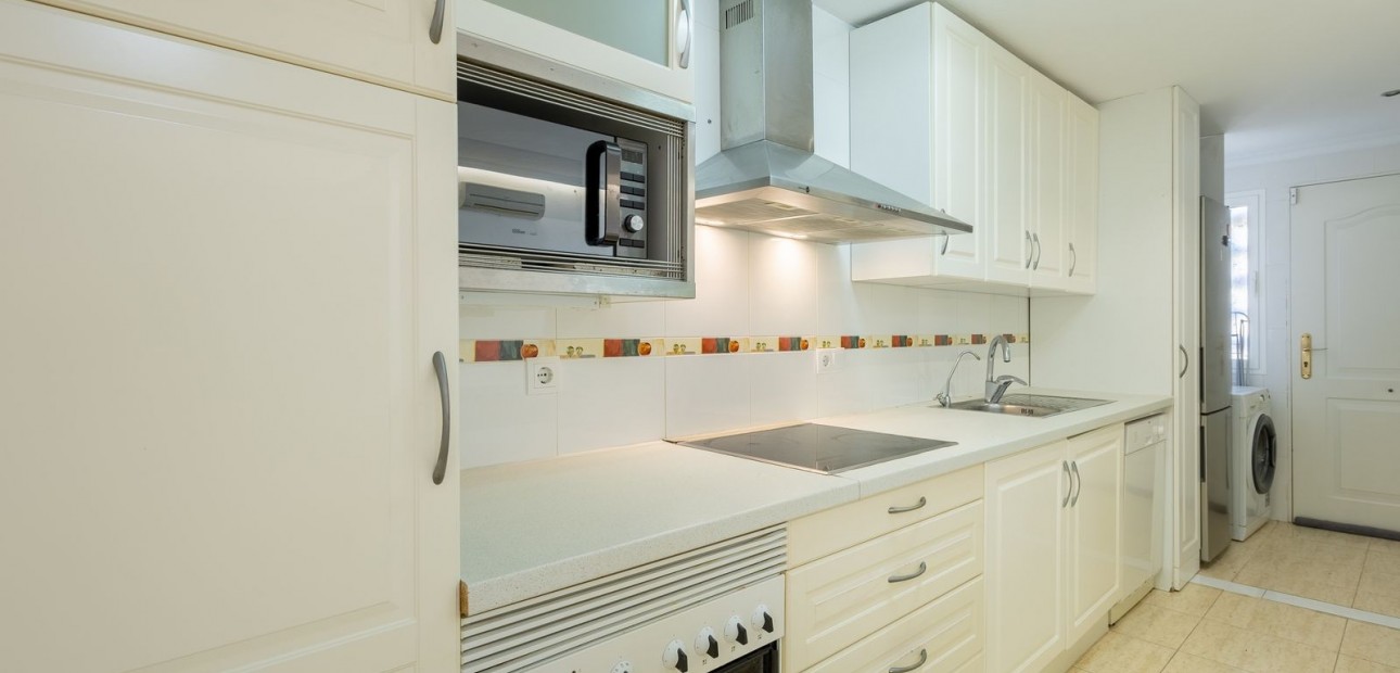 Sale - Apartment / flat -
Playa Flamenca