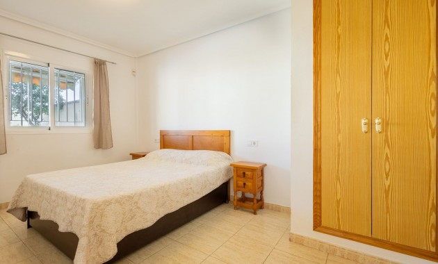 Sale - Apartment / flat -
Playa Flamenca
