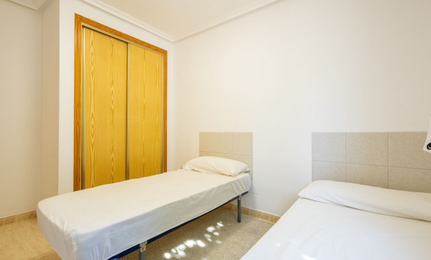 Sale - Apartment / flat -
Playa Flamenca