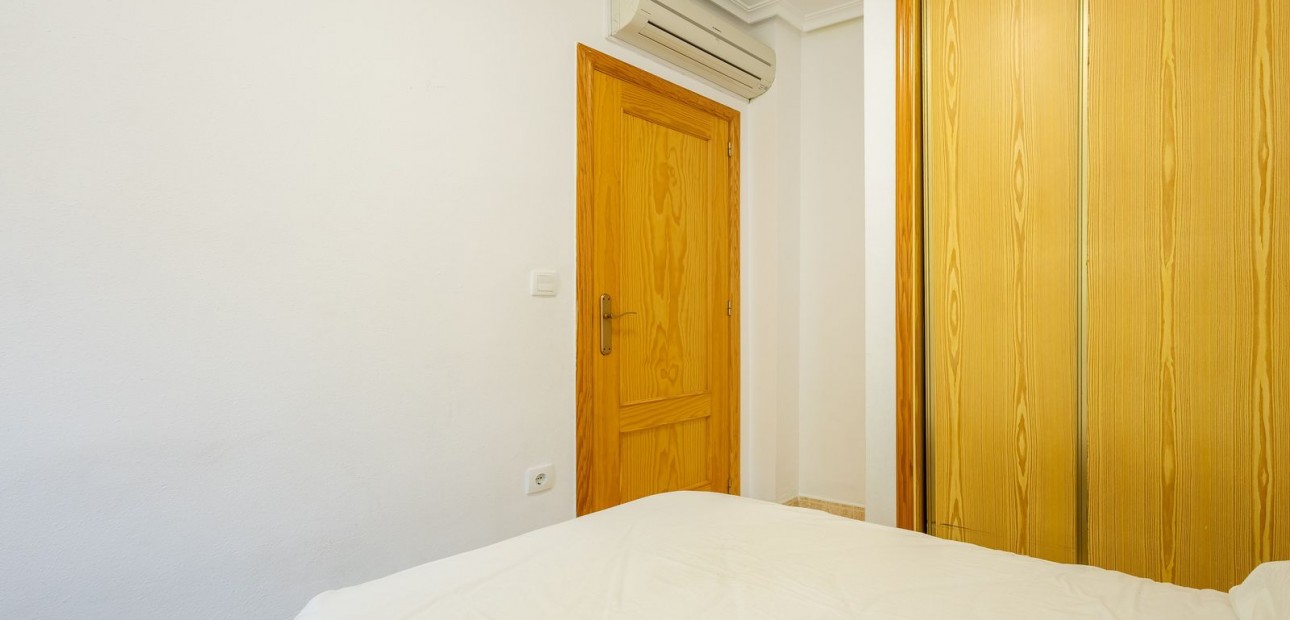Sale - Apartment / flat -
Playa Flamenca
